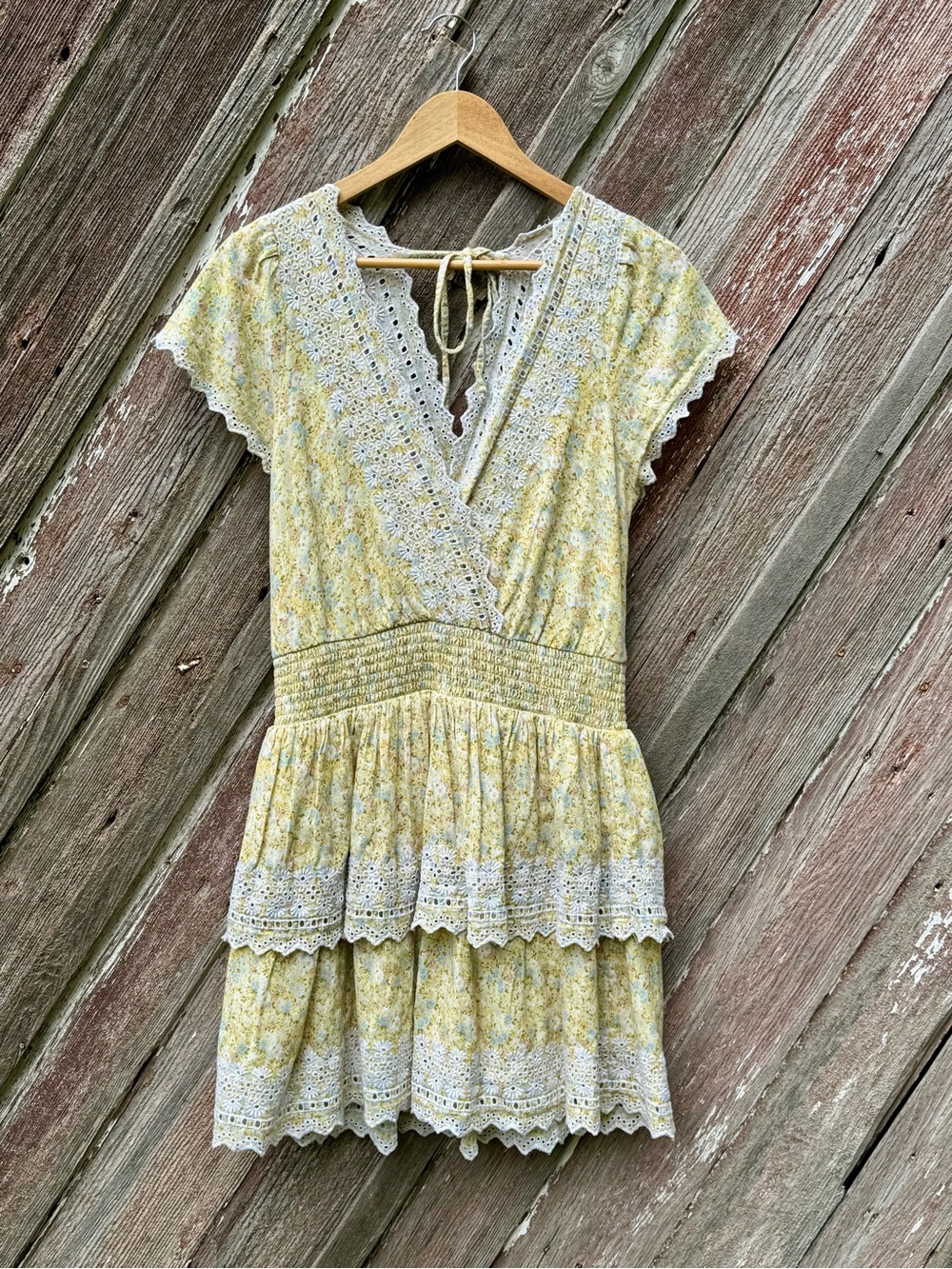 American Eagle Yellow Floral Eyelet Lace Mini Dress Cotton Linen Cottagecore M